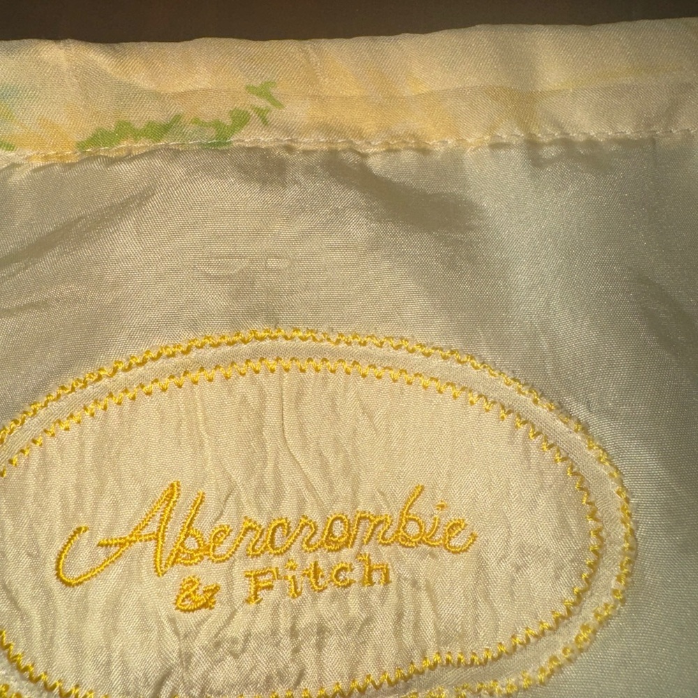 Low Rise Rose Ruffle Mini Skirt - Picture 4 of 4